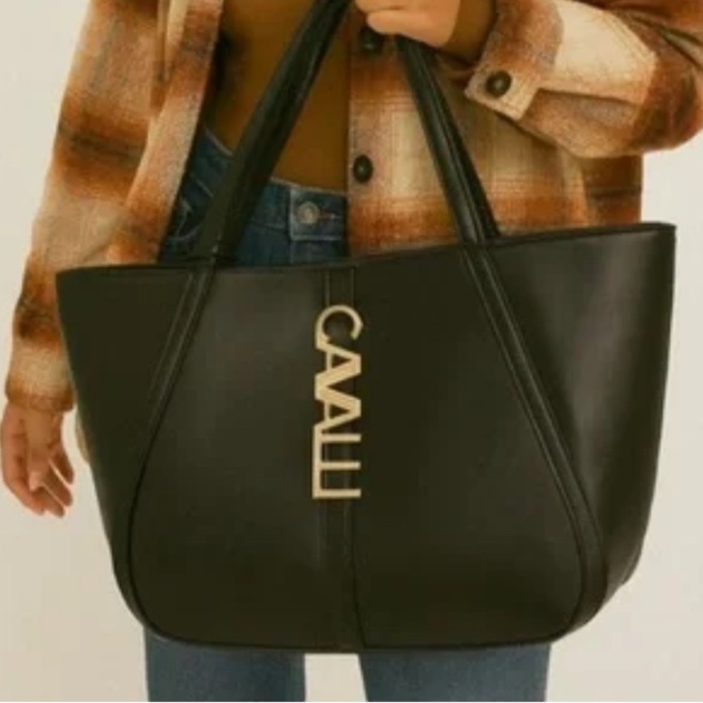 ⭐️$25⭐️Cavalli class  Elegant Black Tote with Gold Accent NWT 🆕